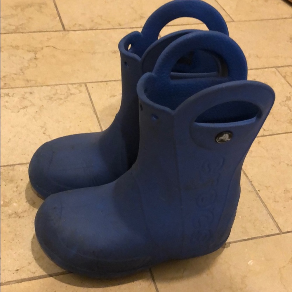 Crocs toddler rain boots size c11